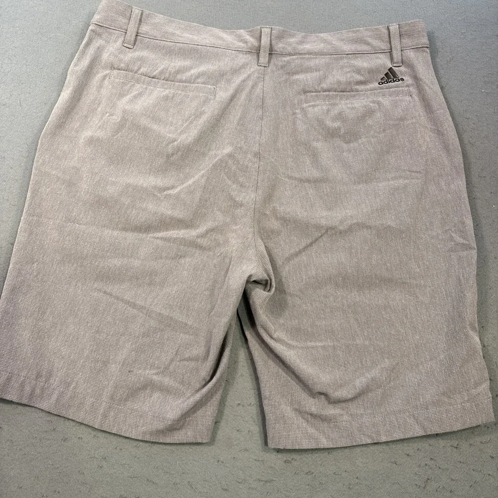 Adidas Shorts Mens 34 GRY TEXTURED  Climacool Golf Casual Lightweight Outdoor